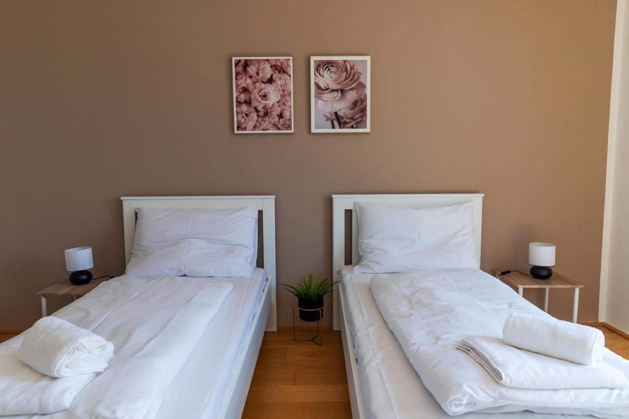 Maureen Lovely 2 Bedroom Unit With Community Pool Vídeň Exteriér fotografie